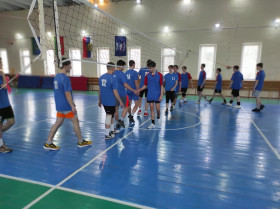 Районная школьная спортивная лига по волейболу.
