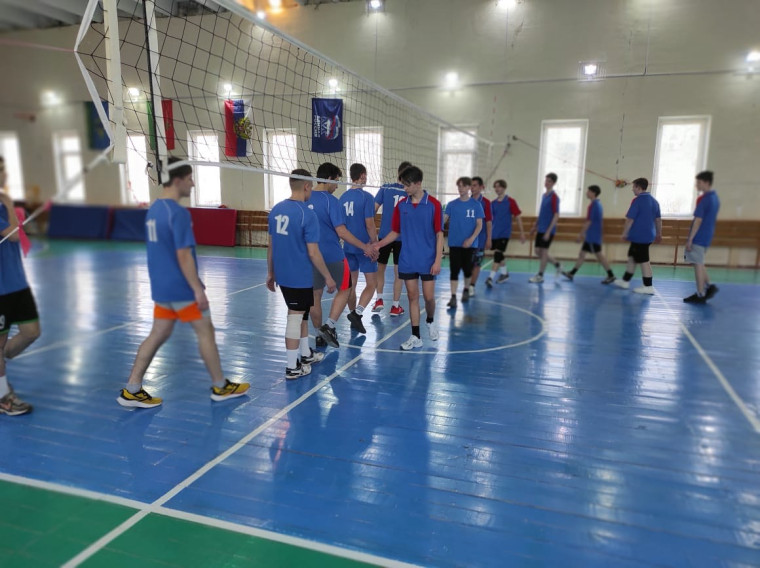 Районная школьная спортивная лига по волейболу.